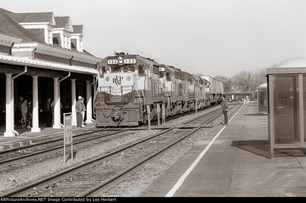 RF&P 133 leading the way through ALX